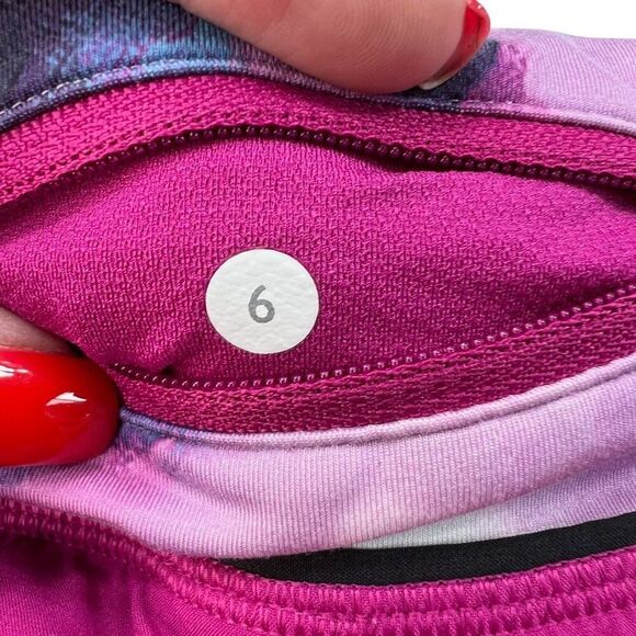 Lululemon Speed Short Raspberry Blooming Pixie Multi Size 6 - Picture 4 of 6